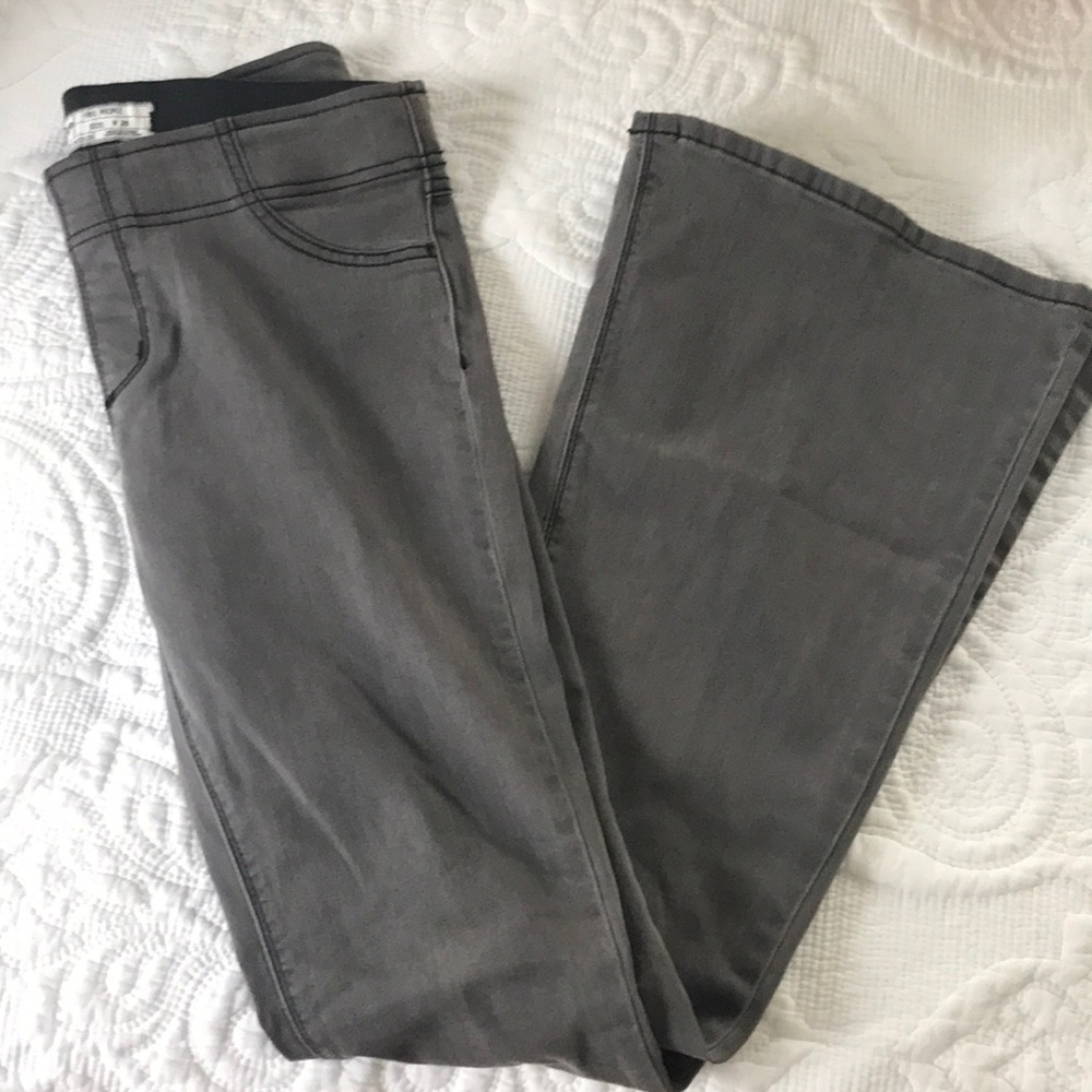 woman’s jeggings